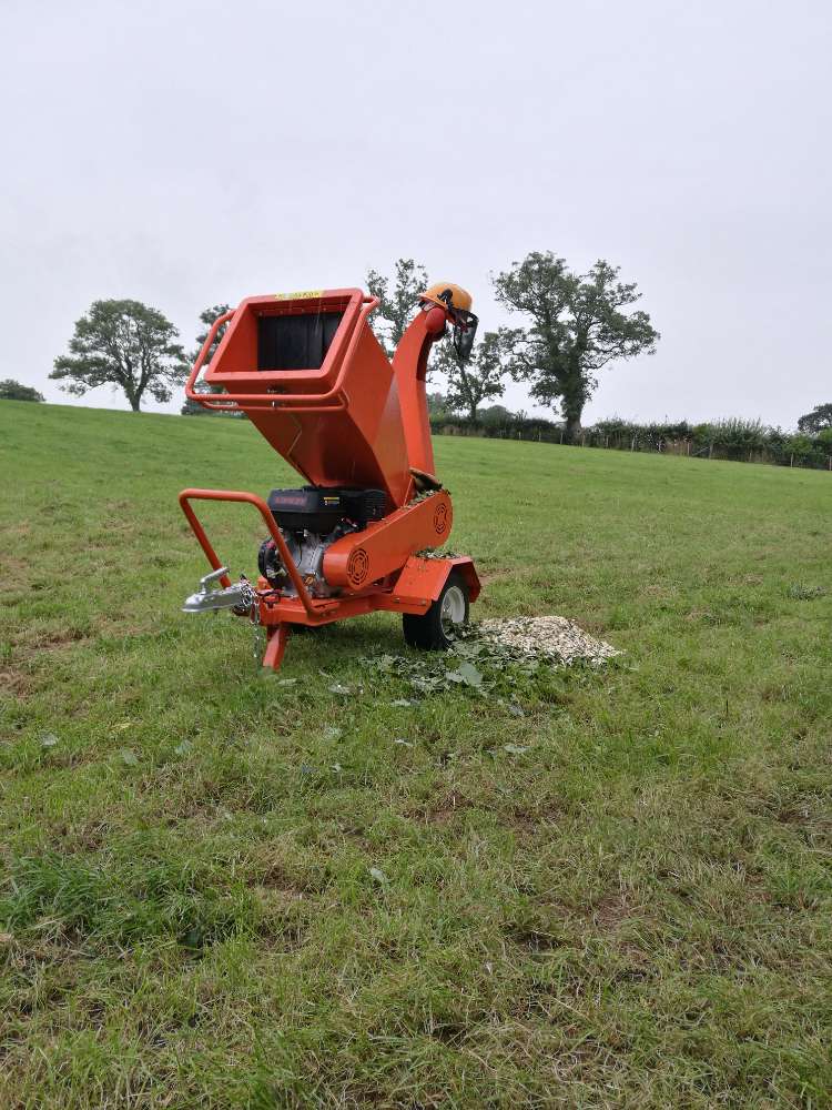 15hp Towable Petrol Chipper