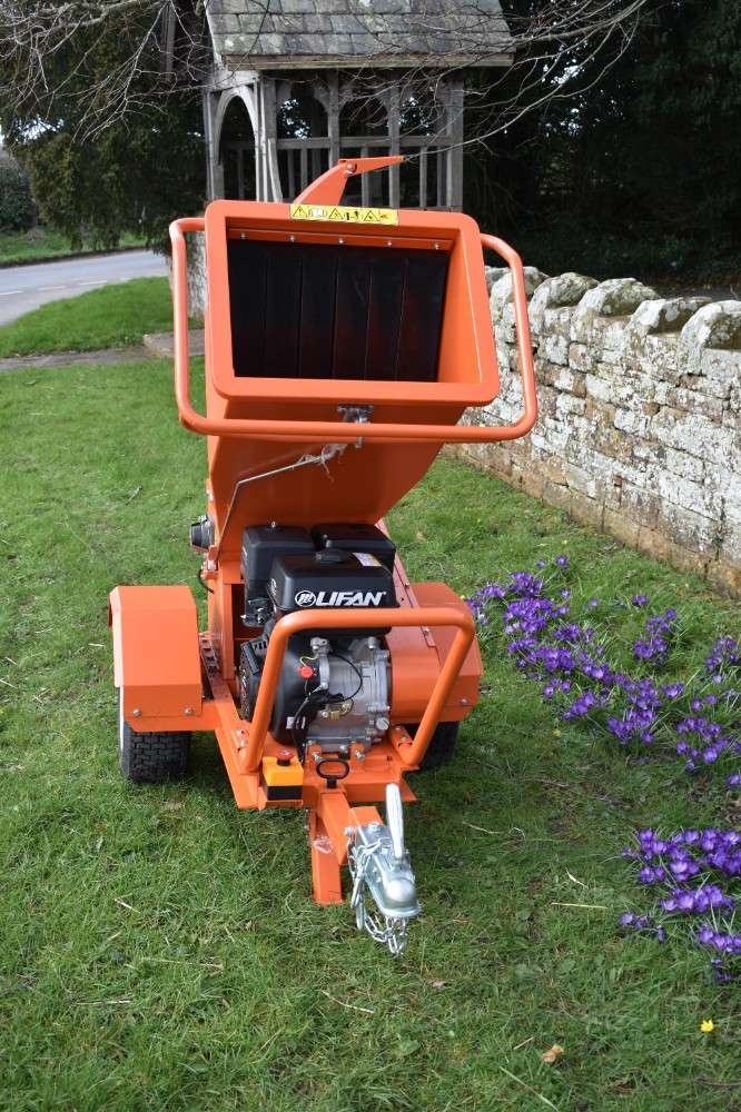 15hp Towable Petrol Chipper