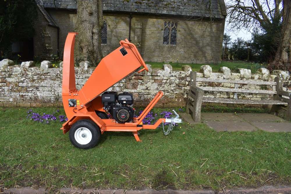 15hp Towable Petrol Chipper