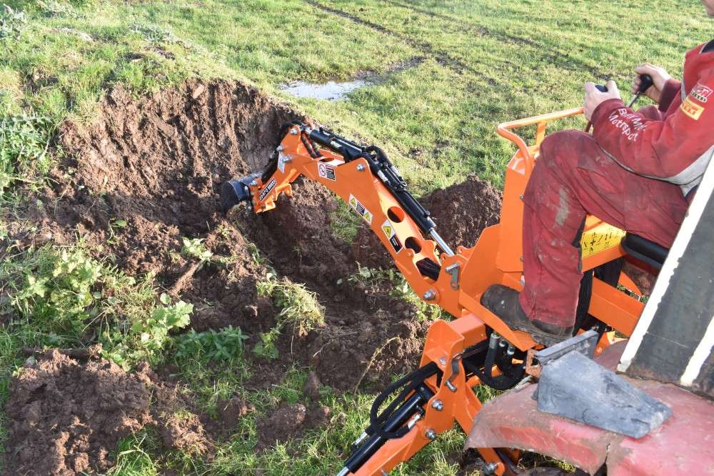 Backhoe / Backactor