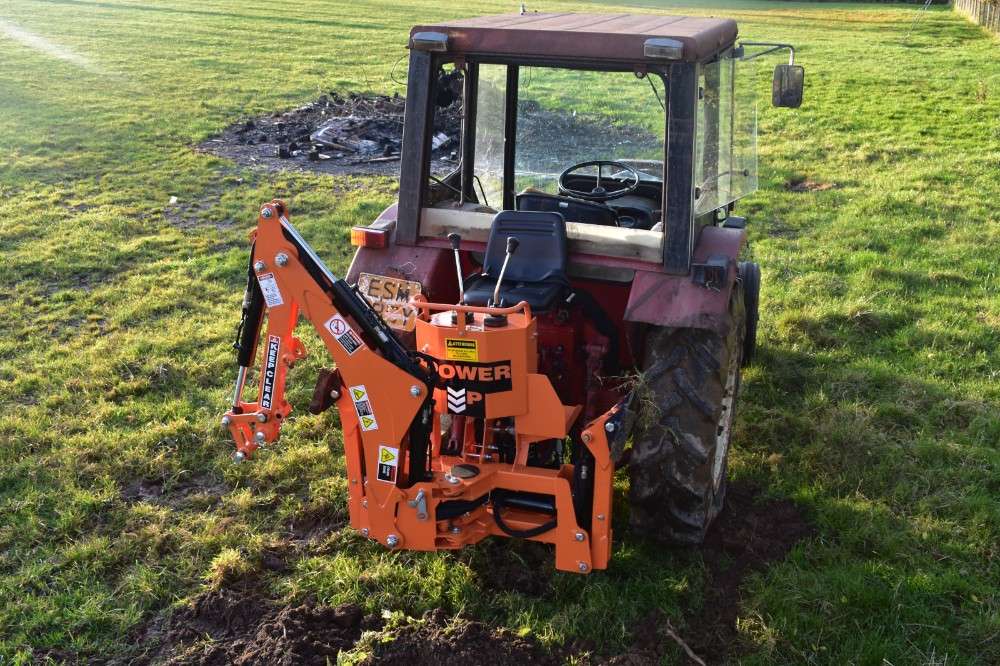 Backhoe / Backactor