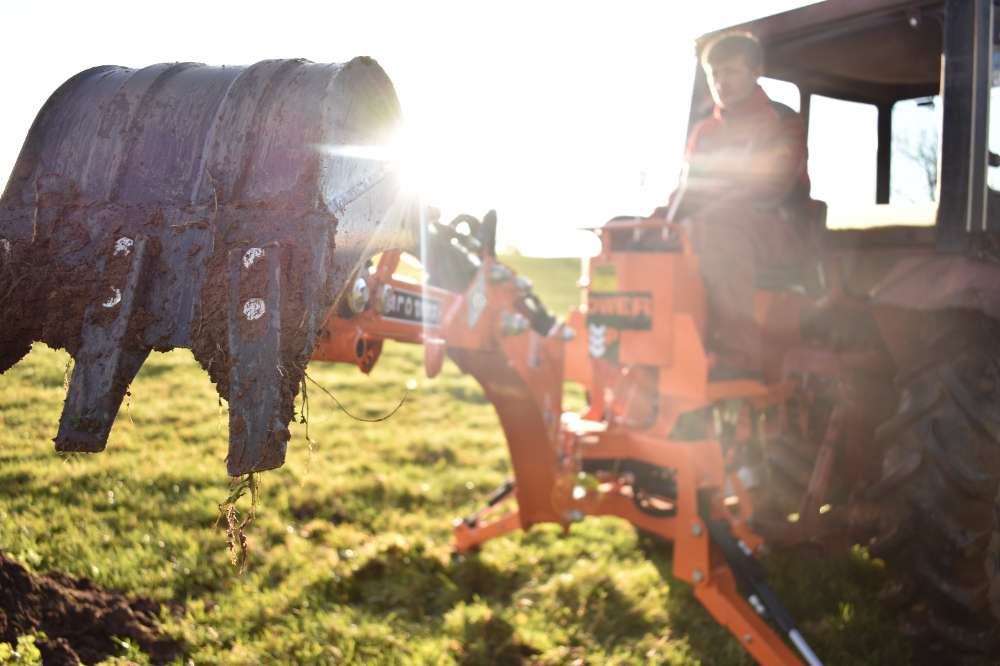 Backhoe / Backactor