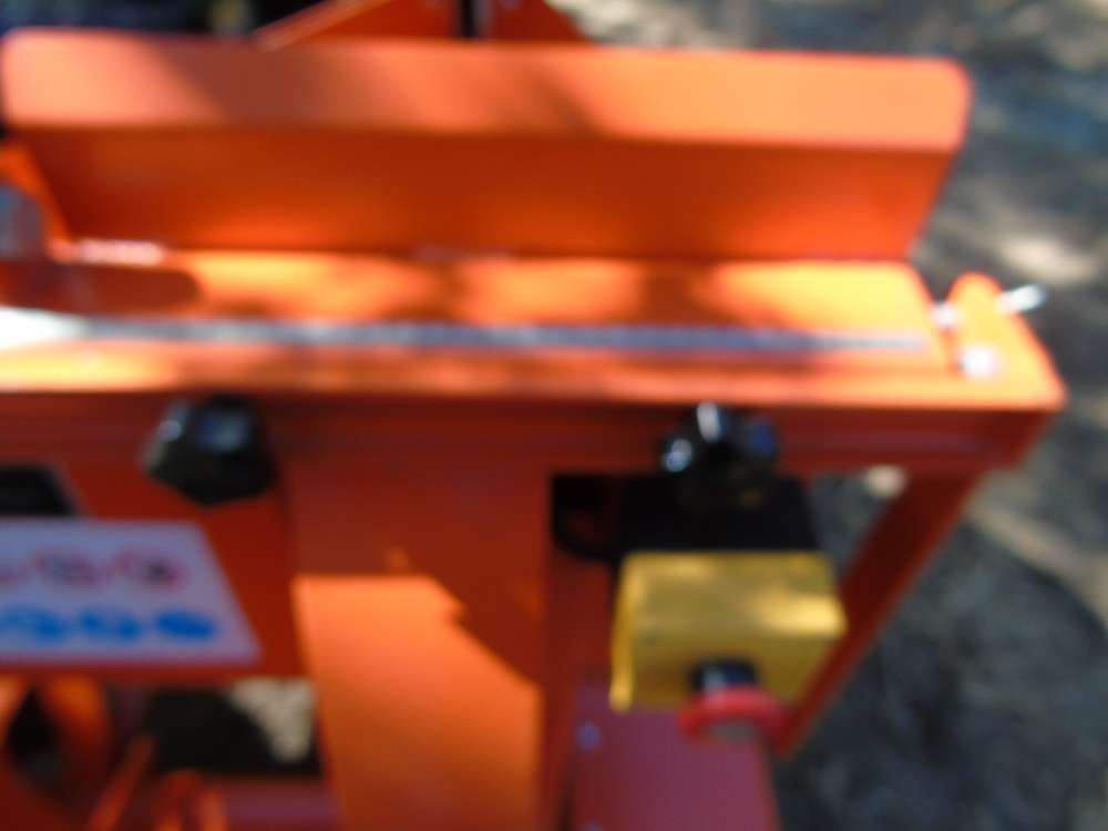 Petrol Engine Log Saw