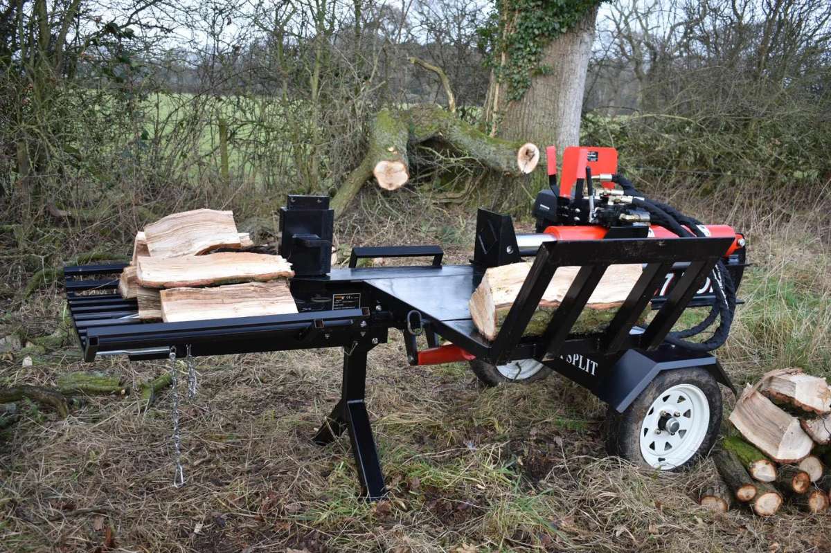 Petrol Log Splitter with Lift